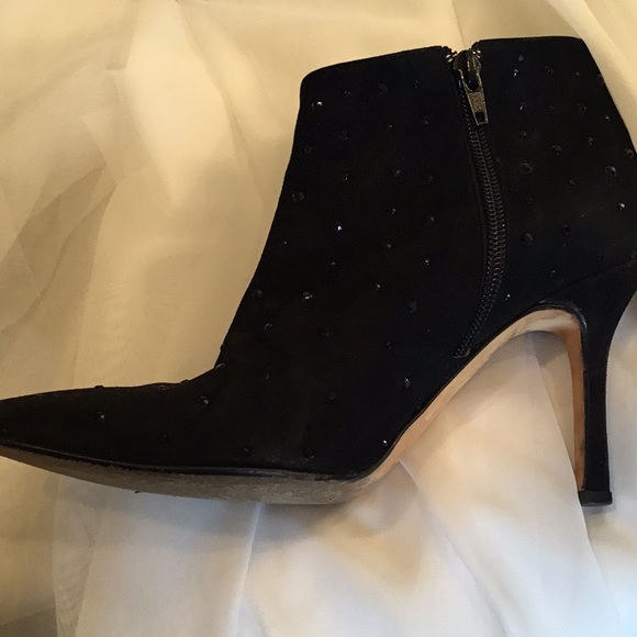 VINTAGES/ANDREN PFISTER COUTURE ANKEL BOOT - Picture 8 of 8